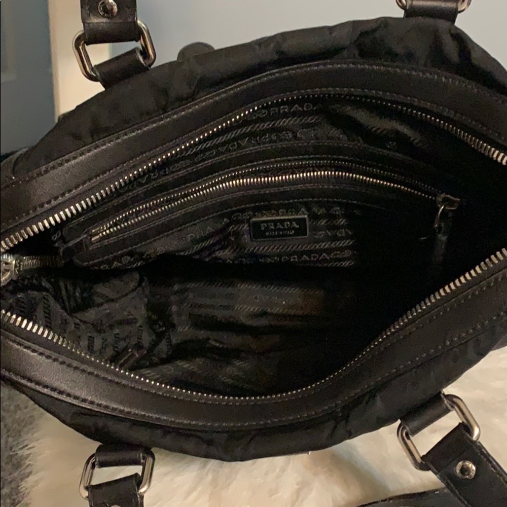 Prada bag - Picture 3 of 6